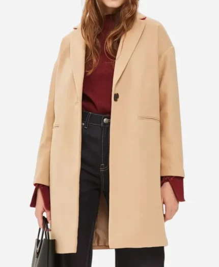 Yellowstone S4 Summer Higgins Beige Coat