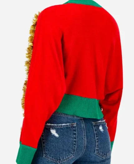 Elsbeth-S2-Vanessa-Bayer-Christmas-Sweater