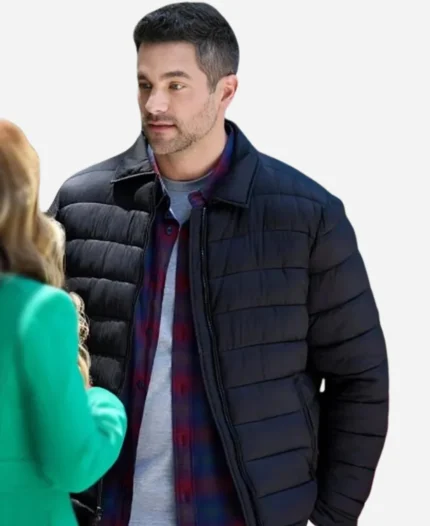 Trivia-at-St.-Nicks-2024-Brant-Daugherty-Black-Puffer-Jacket