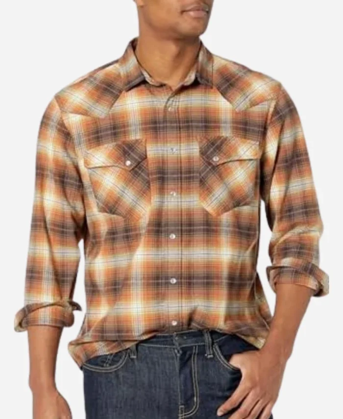 Tyler-Owens-Movie-Twisters-2024-Glen-Powell-Plaid-Shirt