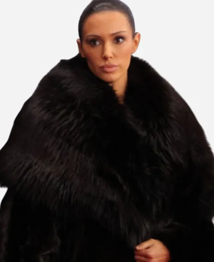 Bianca Censori Grammys 2025 Fur Coat