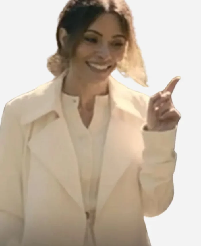 Dr.-Gabriela-Torabi-Paradise-White-Coat