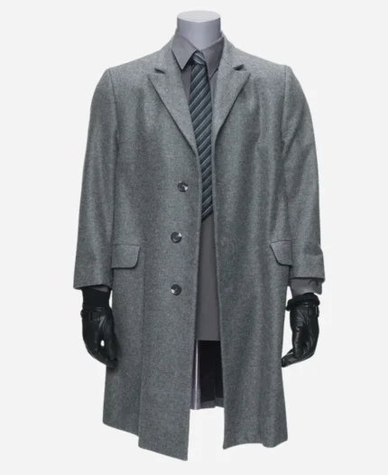Arthur-Pym-The-Fall-of-the-House-of-Usher-2023-Mark-Hamill-Grey-Coat