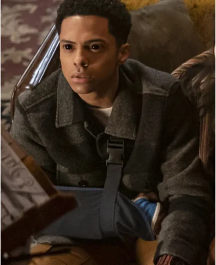 Isaiah-Goosebumps-2023-TV-Series-Zack-Morris-Black-Grey-Jacket