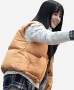 Kim-Jisoo-Newtopia-S01-Puffer-Vest