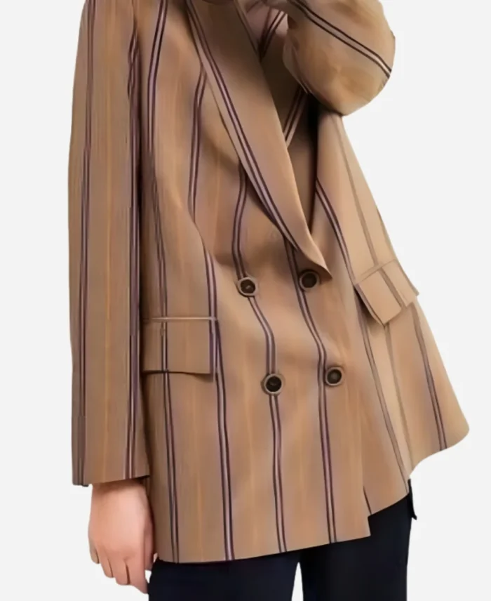 The-Chicken-Sisters-S01-Rukiya-Bernard-Striped-Brown-Blazer