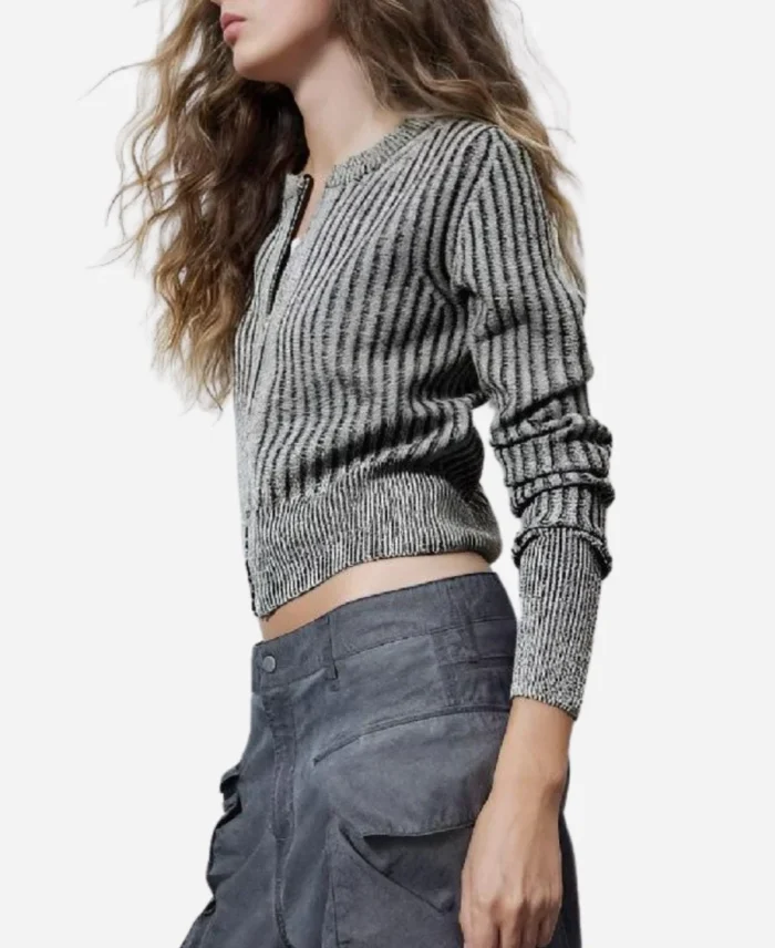 Art-Detectives-2025-Nina-Singh-Ribbed-Zipper-Gray-Cardigan