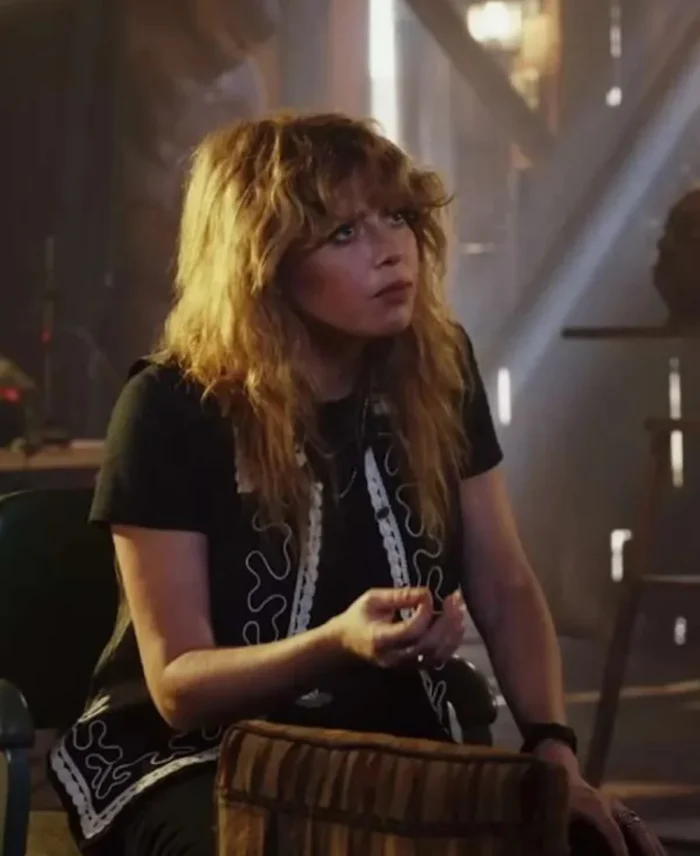 Natasha-Lyonne-Tv-Series-Poker-Face-Charlie-Cale-Black-Cotton-Vest
