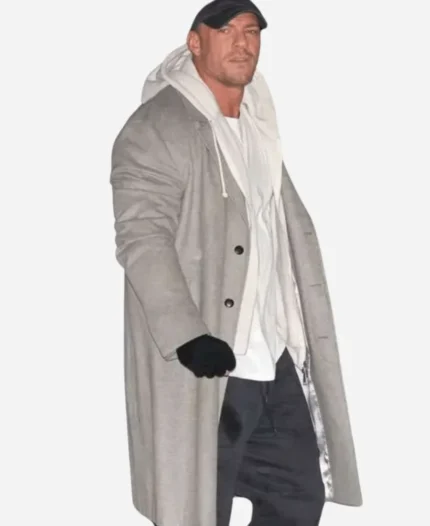 Vance-Movie-The-Man-with-the-Bag-2025-Alan-Ritchson-Grey-Trench-Coat