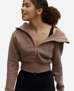 Antonia Gentry Ginny & Georgia S03 Ginny Miller Brown Cropped Hoodie