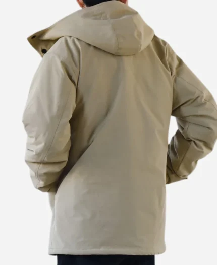 Ethan-Winters-Beige-Jacket