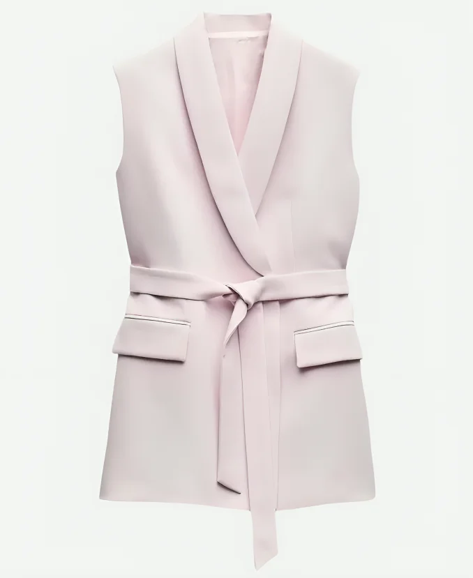 Gisselle Meneses Selling the City Pink Belted Blazer Gisselle Meneses Selling the City Pink Belted Blazer