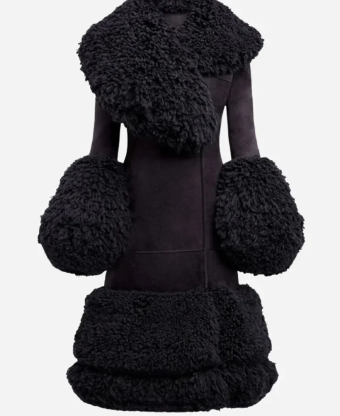 Kelly Clarkson Rockefeller Center Tree Lighting Ceremony 2024 Black Coat