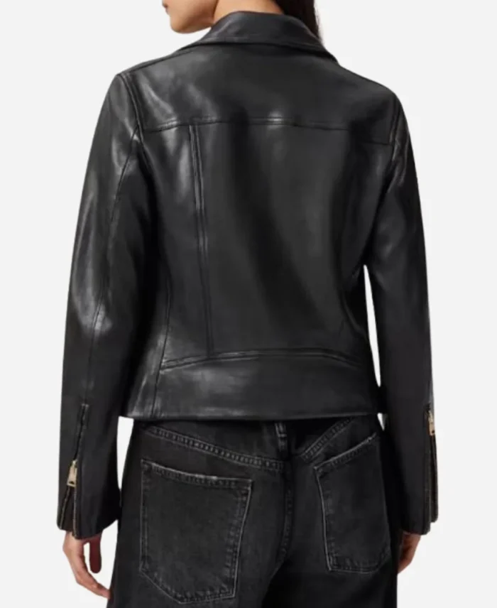 Leanne-S01-Kristen-Johnston-Black-Jacket