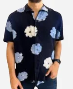 TV-Series-Bravos-Love-Hotel-2025-Black-And-Blue-Floral-Print-Shirt