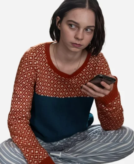 Emma Myers A Good Girl’s Guide to Murder 2024 Sweater