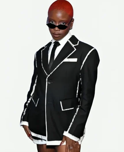 Paris Theater 2025 Joy Sunday White Contrast Trim Blazer